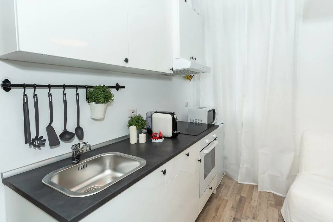 Apartment Mamiani 6 Milan Italy