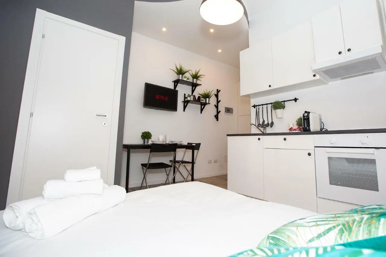Apartment Mamiani 6 Milan 0*,  Italy