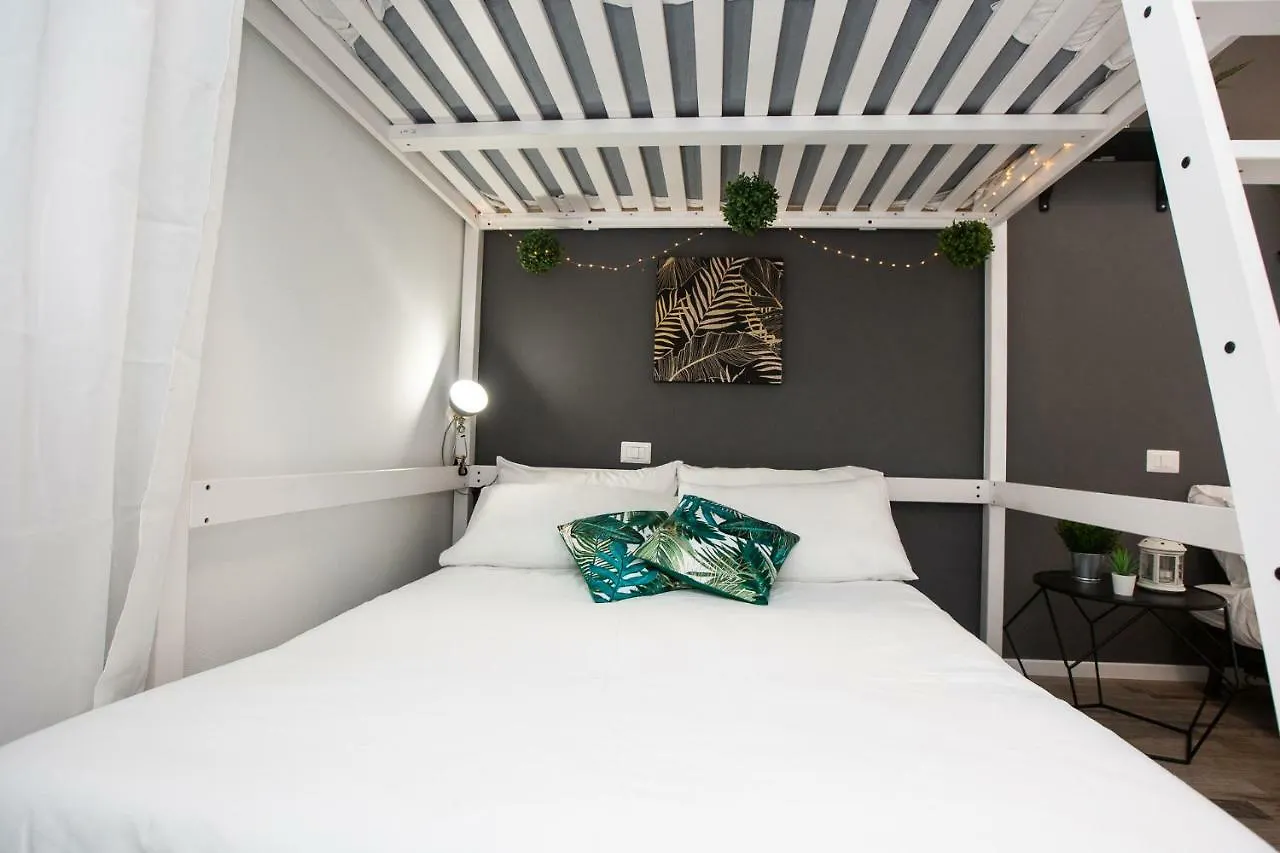 Apartment Mamiani 6 Milan Italy